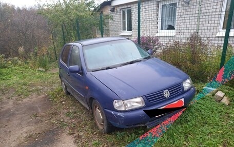 Volkswagen Polo III рестайлинг, 1998 год, 80 000 рублей, 2 фотография