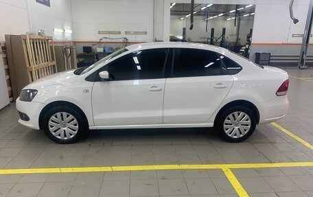 Volkswagen Polo VI (EU Market), 2013 год, 810 000 рублей, 2 фотография