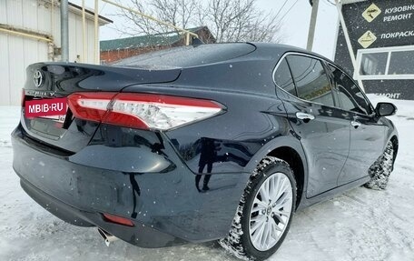 Toyota Camry, 2018 год, 2 950 000 рублей, 7 фотография