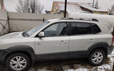 Hyundai Tucson III, 2005 год, 700 000 рублей, 2 фотография