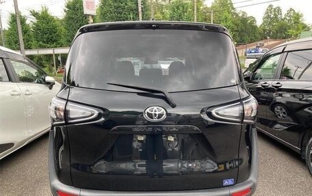 Toyota Sienta II, 2021 год, 1 150 000 рублей, 5 фотография