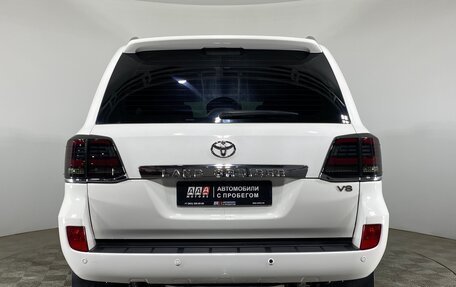 Toyota Land Cruiser 200, 2011 год, 3 299 000 рублей, 6 фотография