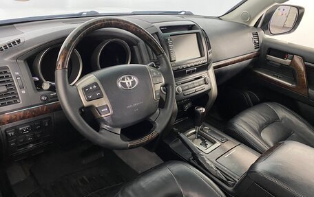 Toyota Land Cruiser 200, 2011 год, 3 299 000 рублей, 14 фотография