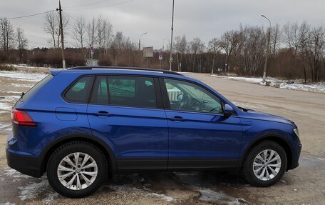 Volkswagen Tiguan II, 2019 год, 2 200 000 рублей, 8 фотография