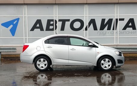 Chevrolet Aveo III, 2013 год, 782 000 рублей, 3 фотография