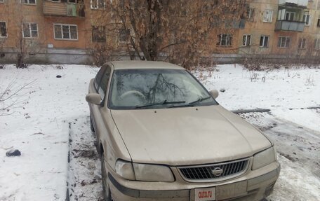 Nissan Sunny B15, 2000 год, 230 000 рублей, 2 фотография