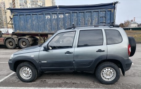 Chevrolet Niva I рестайлинг, 2012 год, 620 000 рублей, 5 фотография