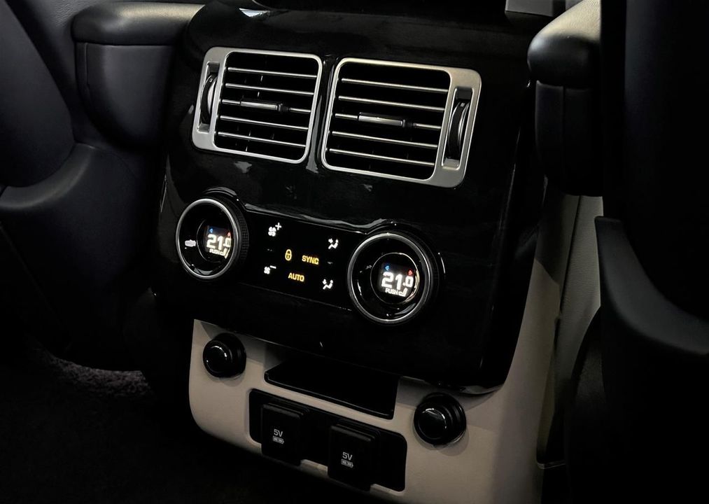 Land Rover Range Rover, 2018 год, 7 799 000 рублей, 24 фотография