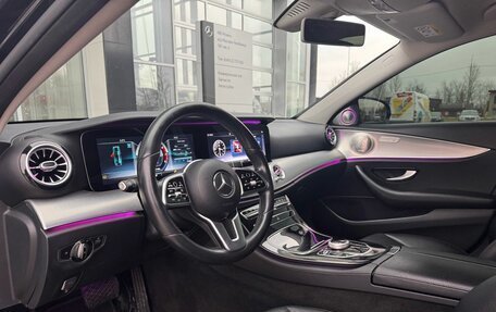 Mercedes-Benz E-Класс, 2019 год, 3 500 000 рублей, 12 фотография