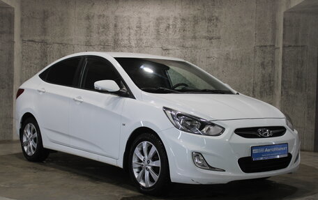 Hyundai Solaris II рестайлинг, 2012 год, 937 000 рублей, 3 фотография