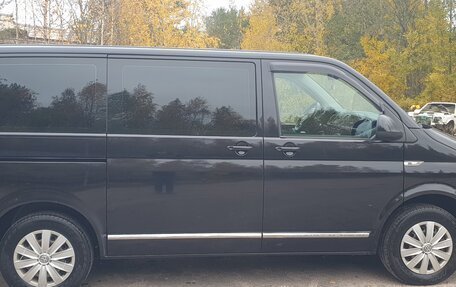 Volkswagen Caravelle T6 рестайлинг, 2017 год, 2 800 000 рублей, 7 фотография