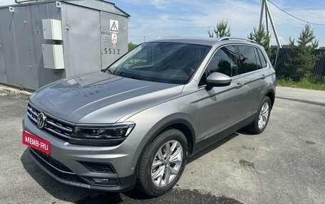 Volkswagen Tiguan II, 2018 год, 3 400 000 рублей, 1 фотография