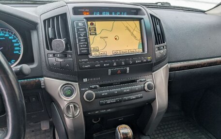 Toyota Land Cruiser 200, 2010 год, 3 550 000 рублей, 9 фотография