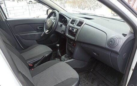 Renault Logan II, 2014 год, 736 000 рублей, 15 фотография