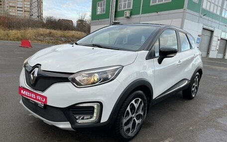 Renault Kaptur I рестайлинг, 2019 год, 1 840 000 рублей, 2 фотография