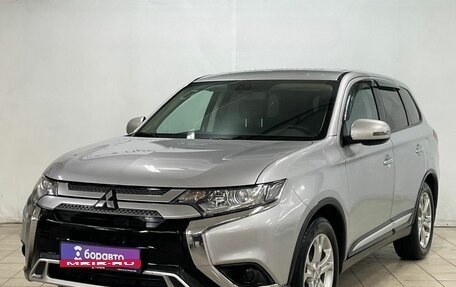 Mitsubishi Outlander III рестайлинг 3, 2019 год, 2 350 000 рублей, 1 фотография