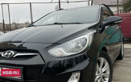 Hyundai Solaris II рестайлинг, 2011 год, 840 000 рублей, 8 фотография