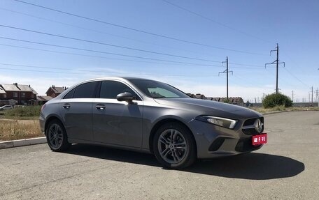 Mercedes-Benz A-Класс, 2019 год, 3 150 000 рублей, 1 фотография