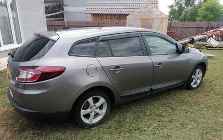 Renault Megane III, 2010 год, 720 000 рублей, 2 фотография