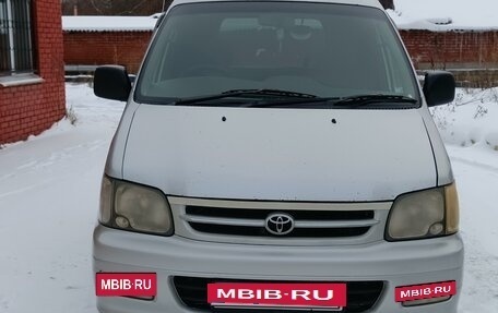 Toyota Town Ace III, 1999 год, 650 000 рублей, 2 фотография