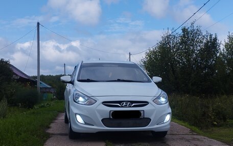 Hyundai Solaris II рестайлинг, 2012 год, 864 999 рублей, 13 фотография