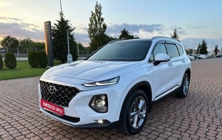 Hyundai Santa Fe IV, 2019 год, 3 800 000 рублей, 4 фотография