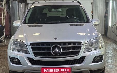 Mercedes-Benz M-Класс, 2009 год, 2 350 000 рублей, 3 фотография