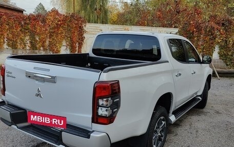 Mitsubishi L200 IV рестайлинг, 2022 год, 4 150 000 рублей, 9 фотография