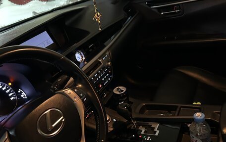 Lexus ES VII, 2012 год, 2 600 000 рублей, 24 фотография