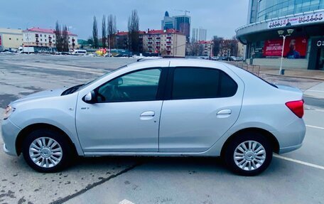 Renault Logan II, 2018 год, 899 000 рублей, 11 фотография