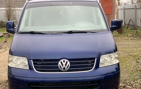 Volkswagen Caravelle T5, 2009 год, 2 100 000 рублей, 1 фотография