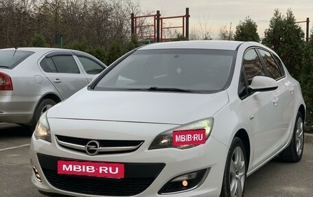 Opel Astra J, 2012 год, 980 000 рублей, 3 фотография