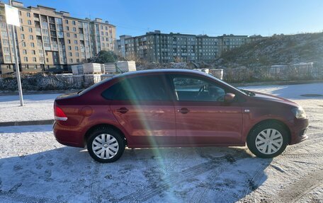 Volkswagen Polo VI (EU Market), 2012 год, 750 000 рублей, 2 фотография