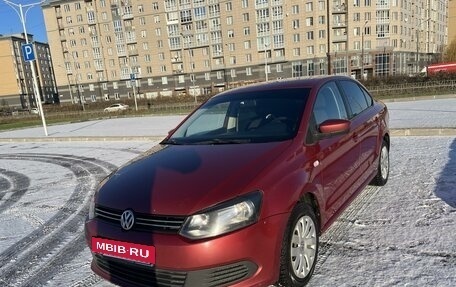 Volkswagen Polo VI (EU Market), 2012 год, 750 000 рублей, 4 фотография