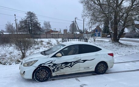 Hyundai Solaris II рестайлинг, 2011 год, 590 000 рублей, 6 фотография