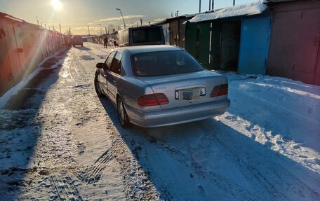 Mercedes-Benz E-Класс, 2001 год, 600 000 рублей, 6 фотография