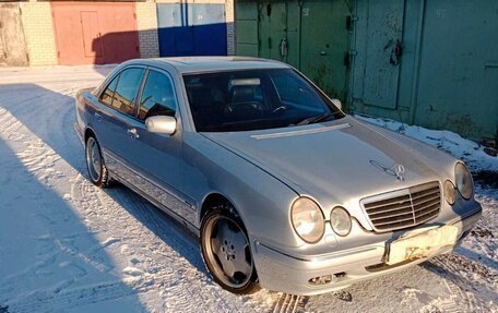 Mercedes-Benz E-Класс, 2001 год, 600 000 рублей, 5 фотография