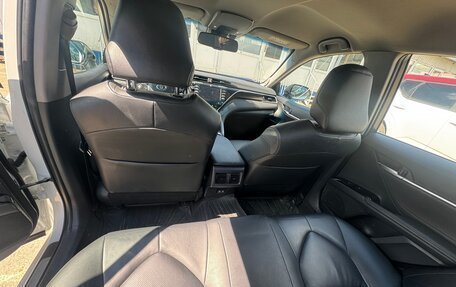 Toyota Camry, 2018 год, 2 900 000 рублей, 7 фотография