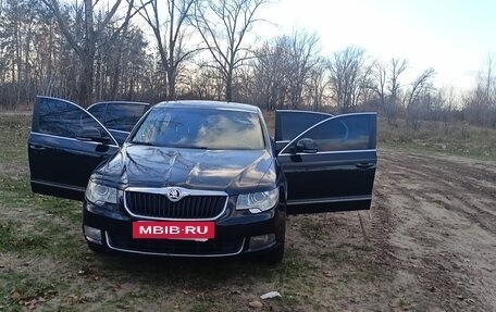 Skoda Superb III рестайлинг, 2012 год, 1 100 000 рублей, 3 фотография