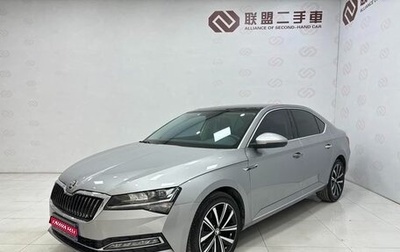 Skoda Superb III рестайлинг, 2021 год, 2 585 000 рублей, 1 фотография