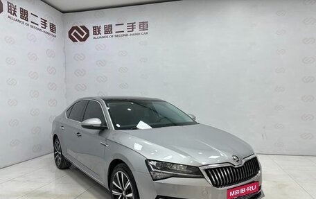 Skoda Superb III рестайлинг, 2021 год, 2 585 000 рублей, 3 фотография