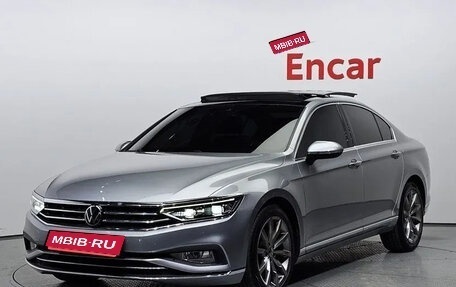 Volkswagen Passat B8 рестайлинг, 2022 год, 3 390 000 рублей, 1 фотография