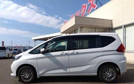 Honda Freed II, 2021 год, 1 190 000 рублей, 3 фотография