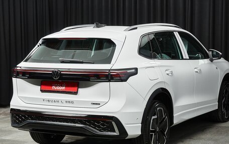 Volkswagen Tiguan II, 2024 год, 6 099 000 рублей, 4 фотография