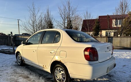 Toyota Platz, 2000 год, 260 000 рублей, 3 фотография