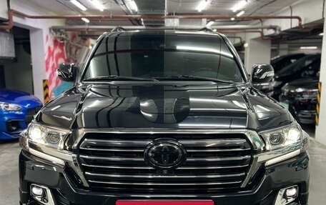 Toyota Land Cruiser 200, 2016 год, 6 700 000 рублей, 3 фотография