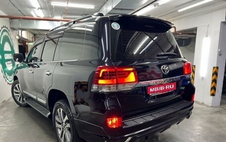 Toyota Land Cruiser 200, 2016 год, 6 700 000 рублей, 2 фотография