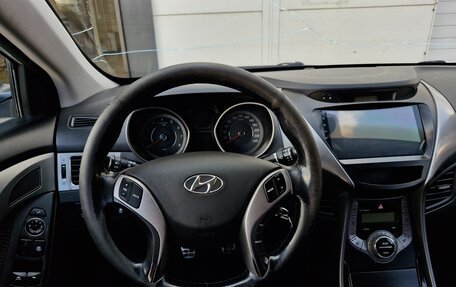 Hyundai Elantra V, 2012 год, 760 000 рублей, 24 фотография