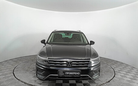 Volkswagen Tiguan II, 2017 год, 2 814 000 рублей, 6 фотография