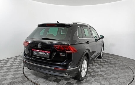 Volkswagen Tiguan II, 2017 год, 2 814 000 рублей, 9 фотография